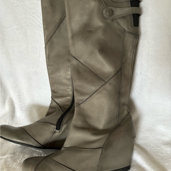Mix moos tall boots. Grey size 6.5 - Picture 4 of 8